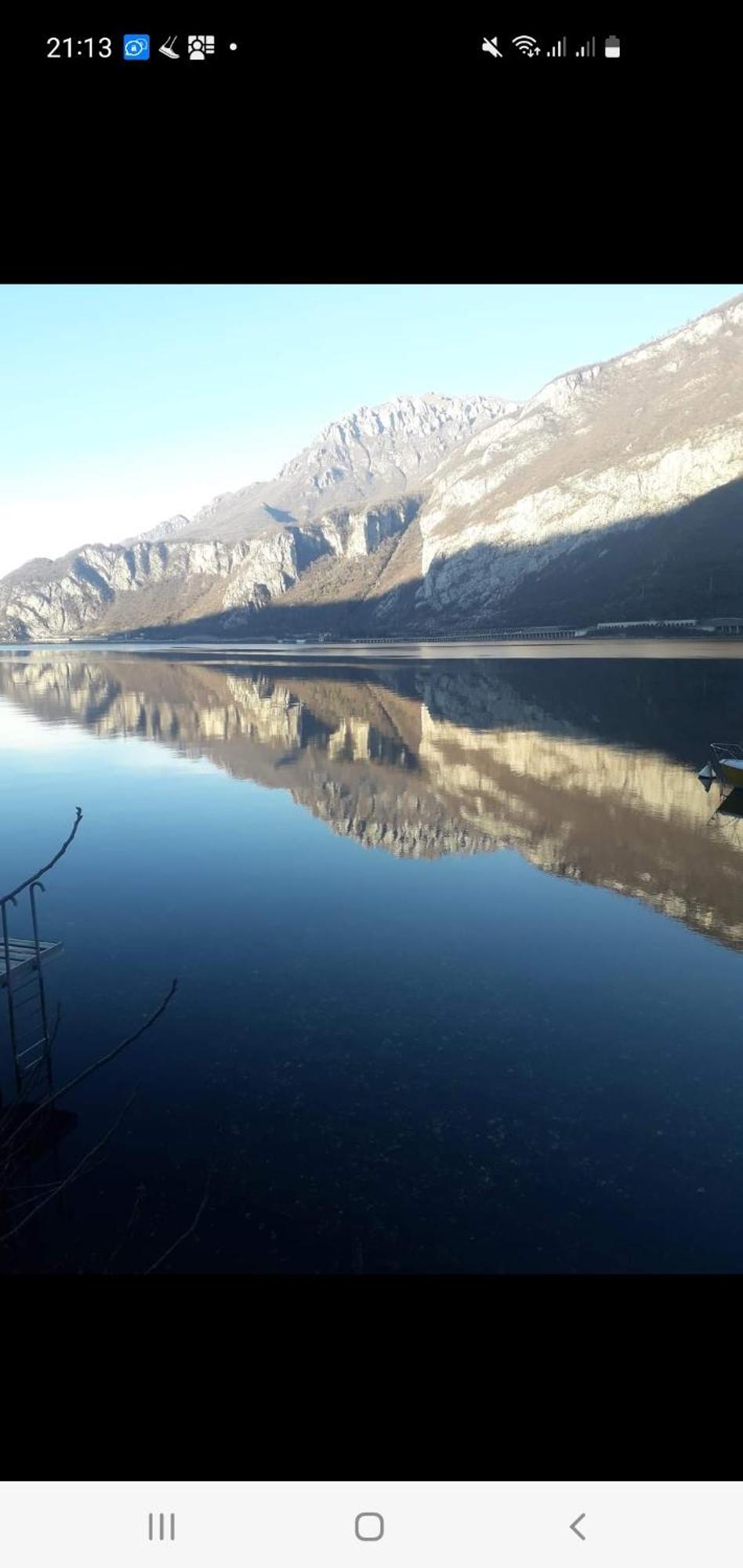 L For Lake Mandello del Lario Szoba fotó